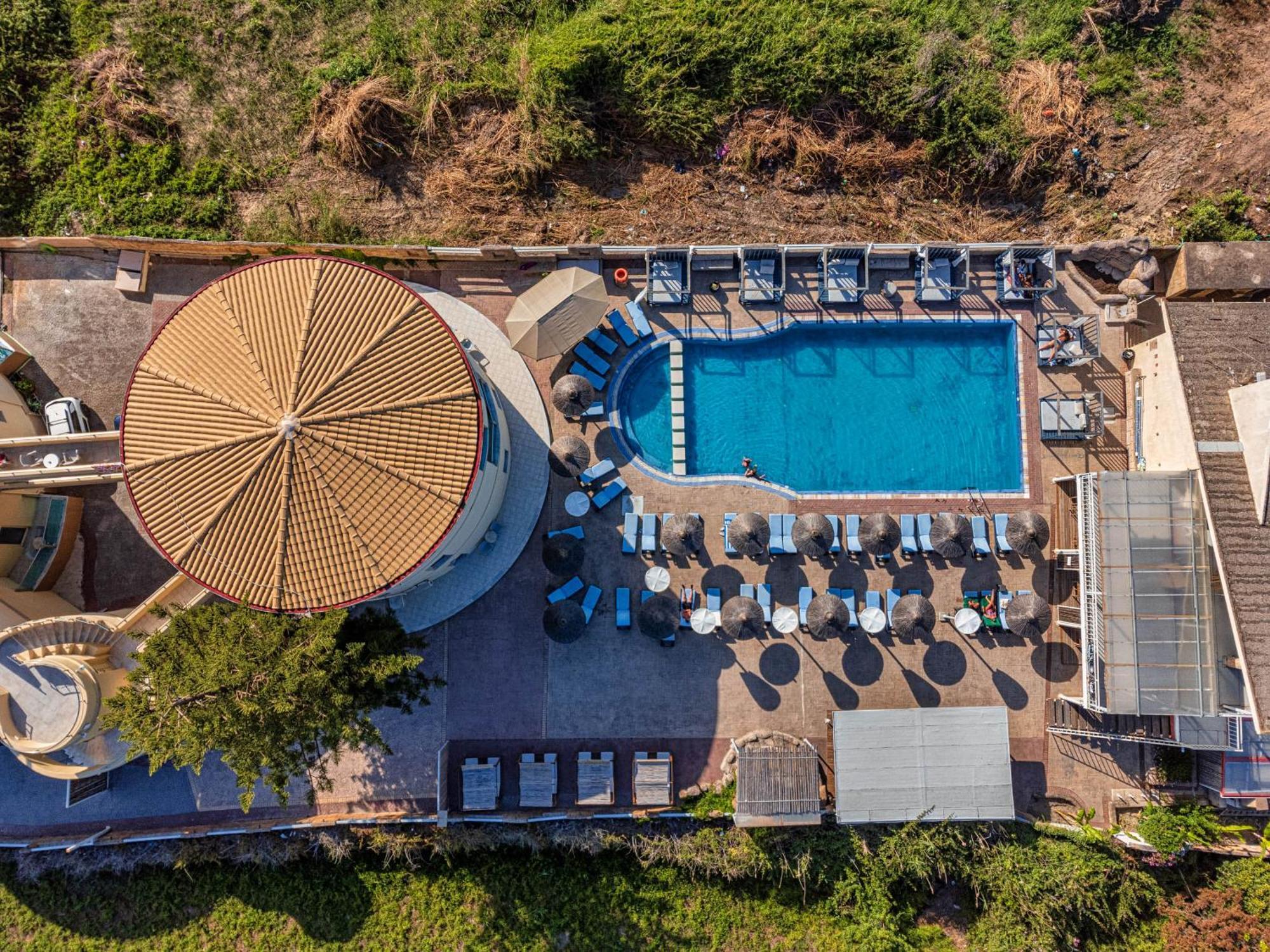 Island 3* Kavos